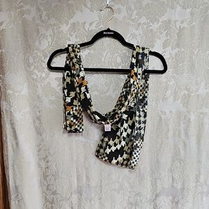 Black and White Houndstooth Women's Scarf